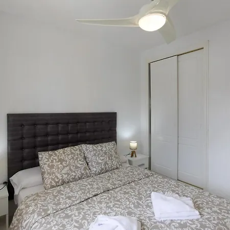 Apartment Els Molins Con Terraza De 25 Metros A Un Paso Del Mar Les Marines By Costablancarent Dénia