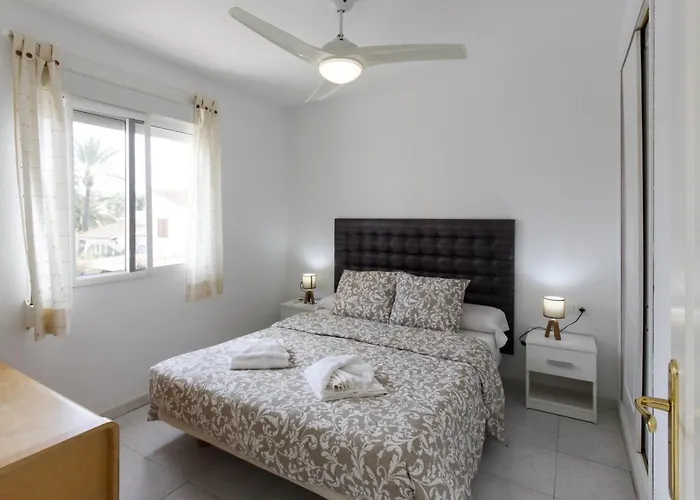 Apartamento Els Molins Con Terraza De 25 Metros A Un Paso Del Mar Les Marines By Costablancarent Dénia